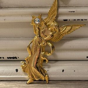 Vintage JJ Jonette Gold Angel Brooch